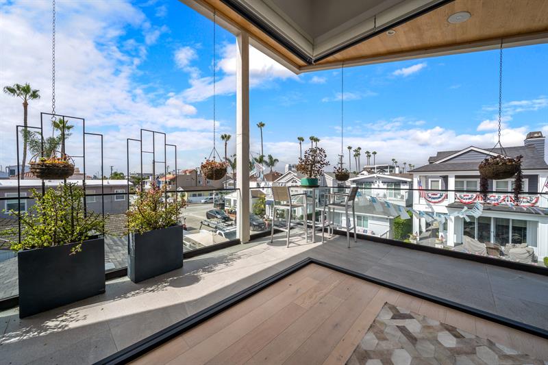 Master suite balcony