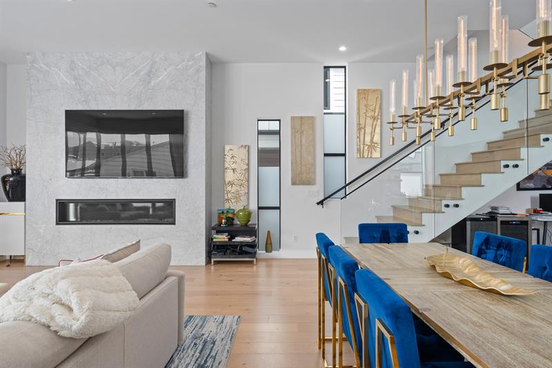 Living  dining area Fireplace is not for guest use