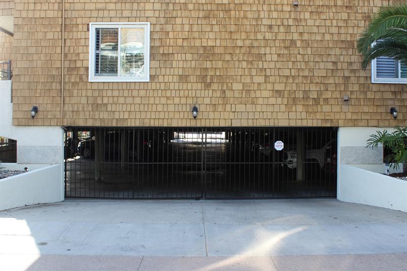 600 E. Oceanfront parking