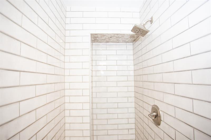 Unit B Bathroom 3 shower