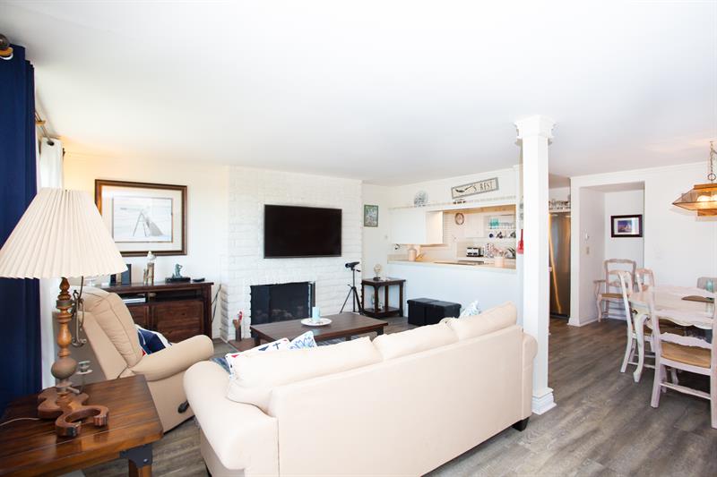 Unit A Living room  Tv