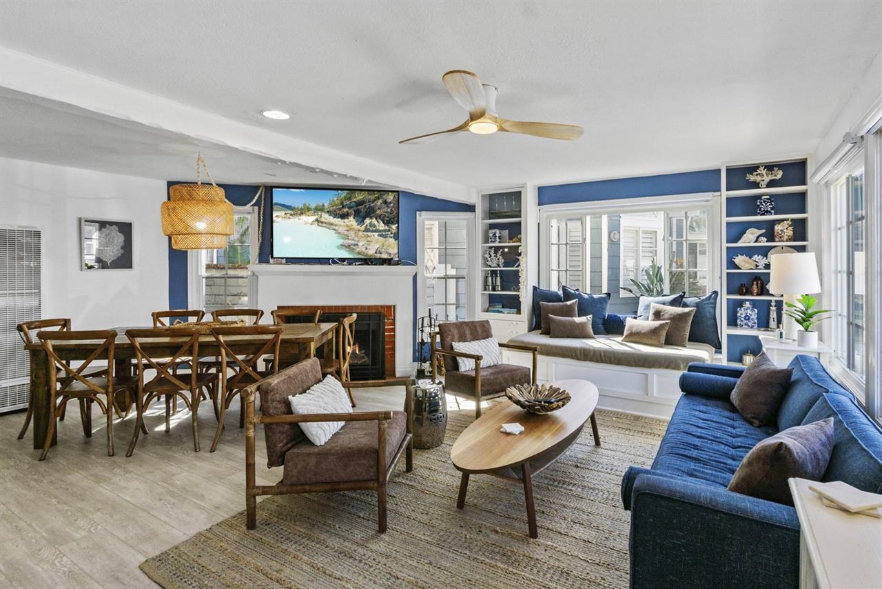 Entry way  Living area