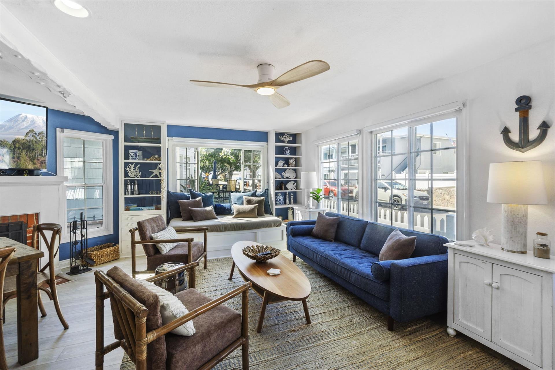 Entry way  Living area