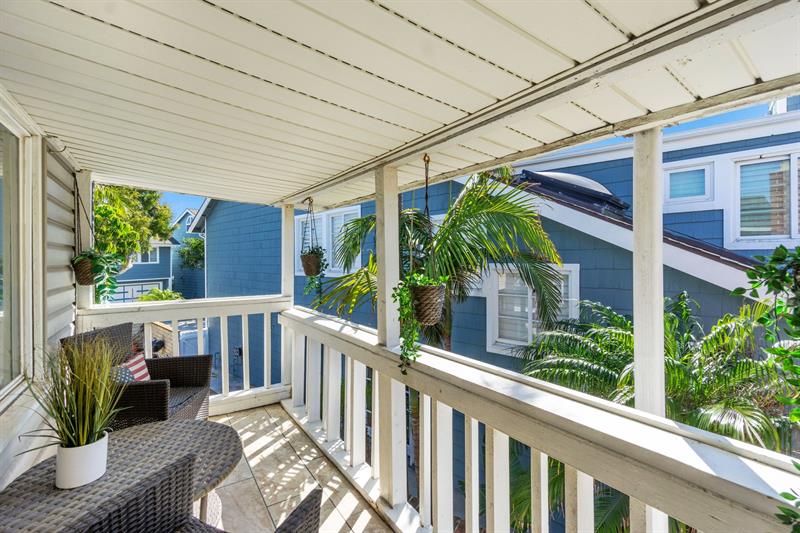 Upstairs patio off the hallway