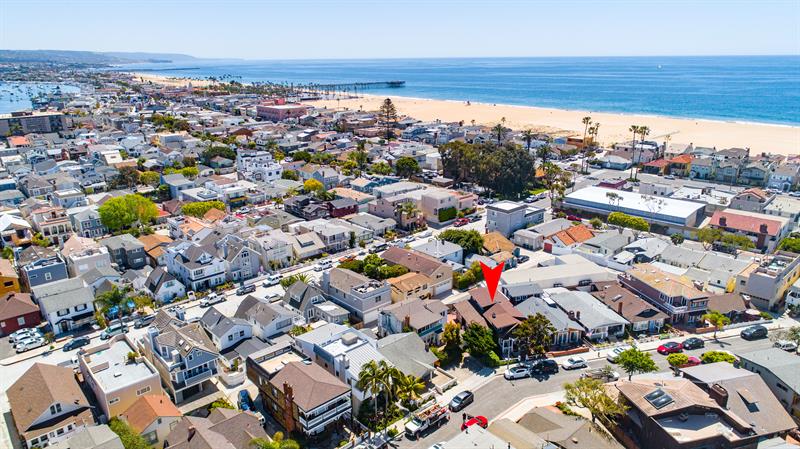 Aerial view with home pinpoint