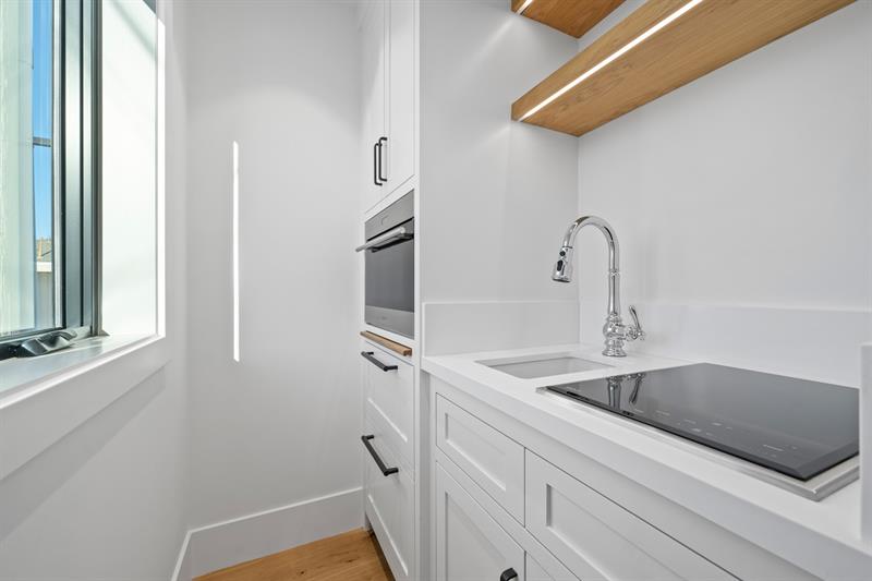 Fourth bedroom kitchenette