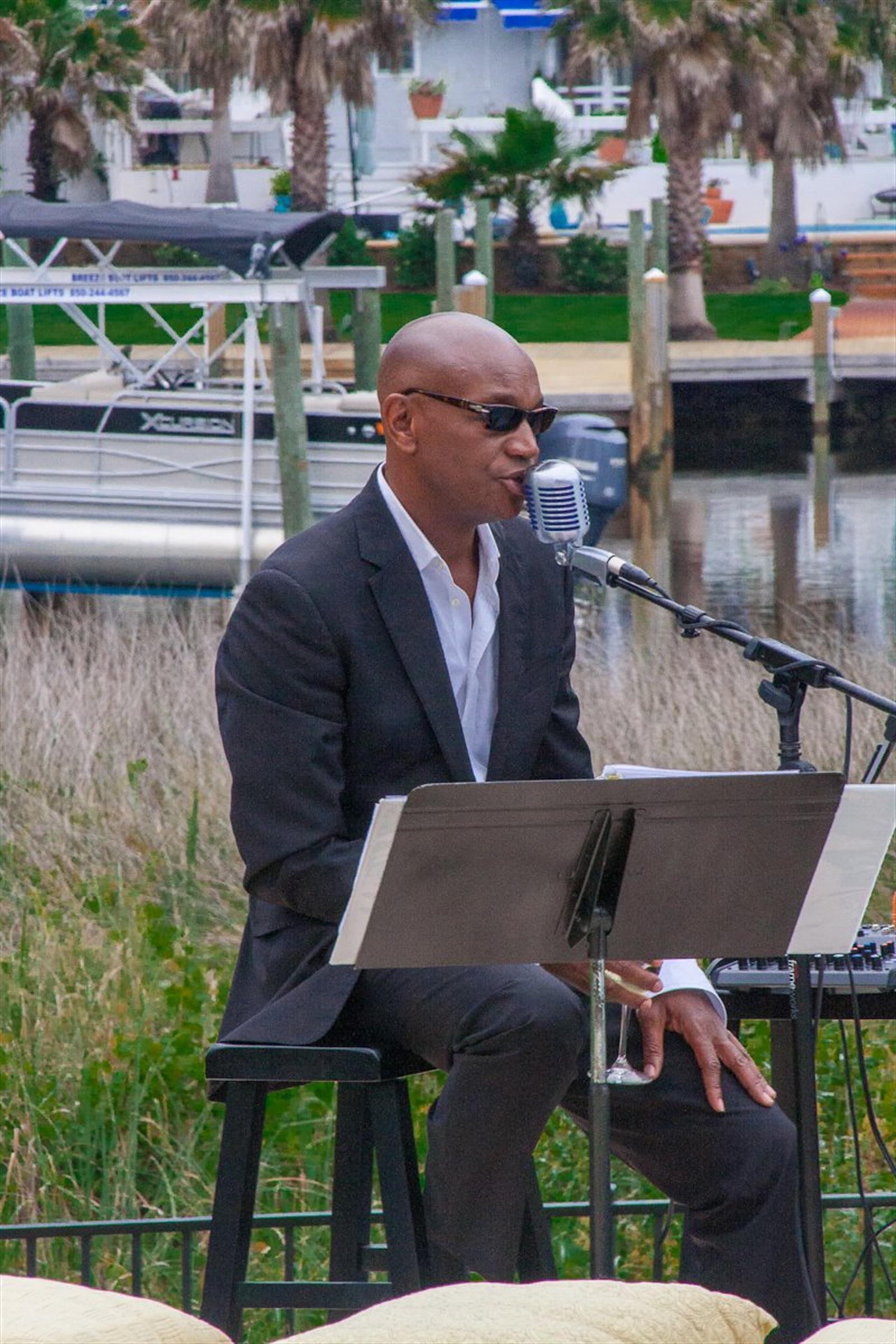 11083815_10155446415475464_7973590380766506923_o