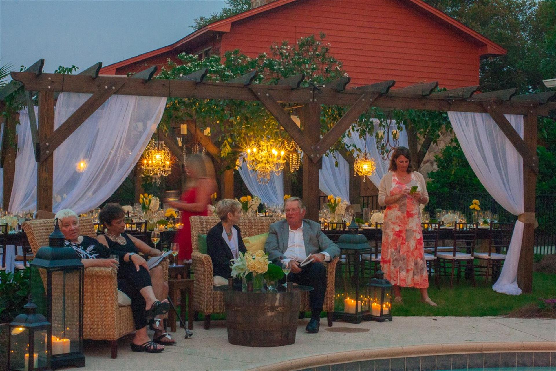 11174737_10155446471575464_221564668639506136_o