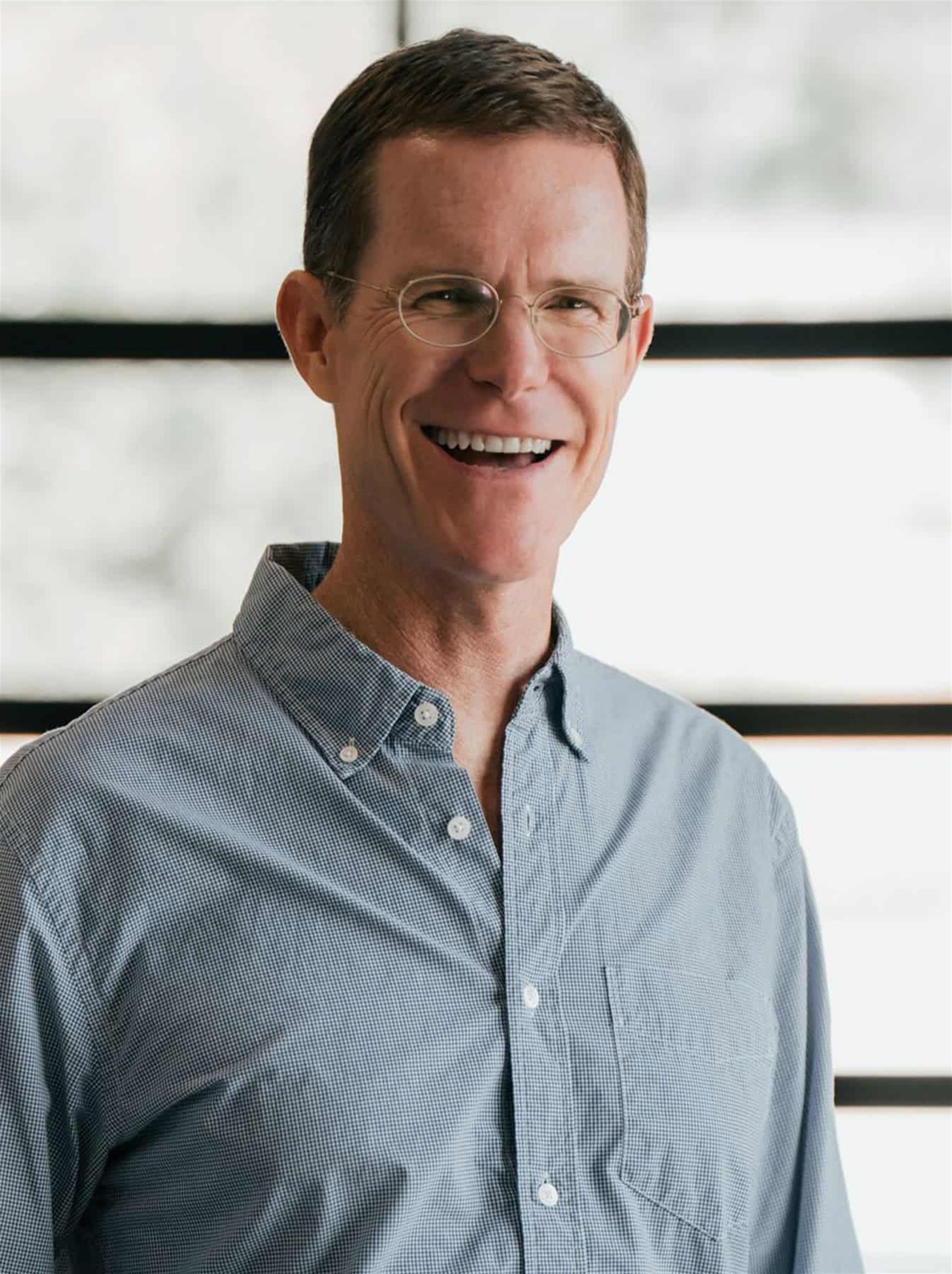 16779 Tom Garrett Headshot H