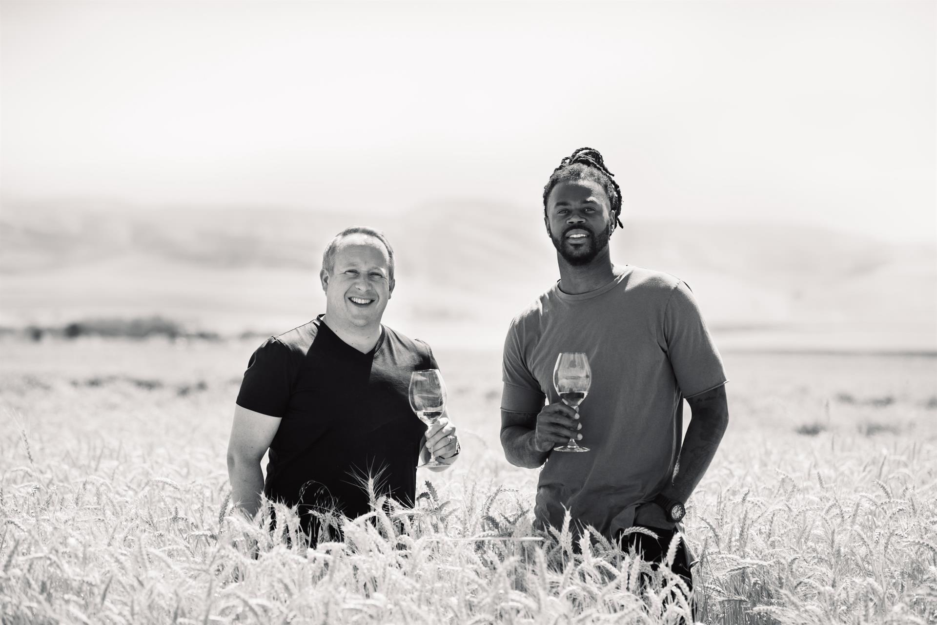 16786 Dossier Headshot H