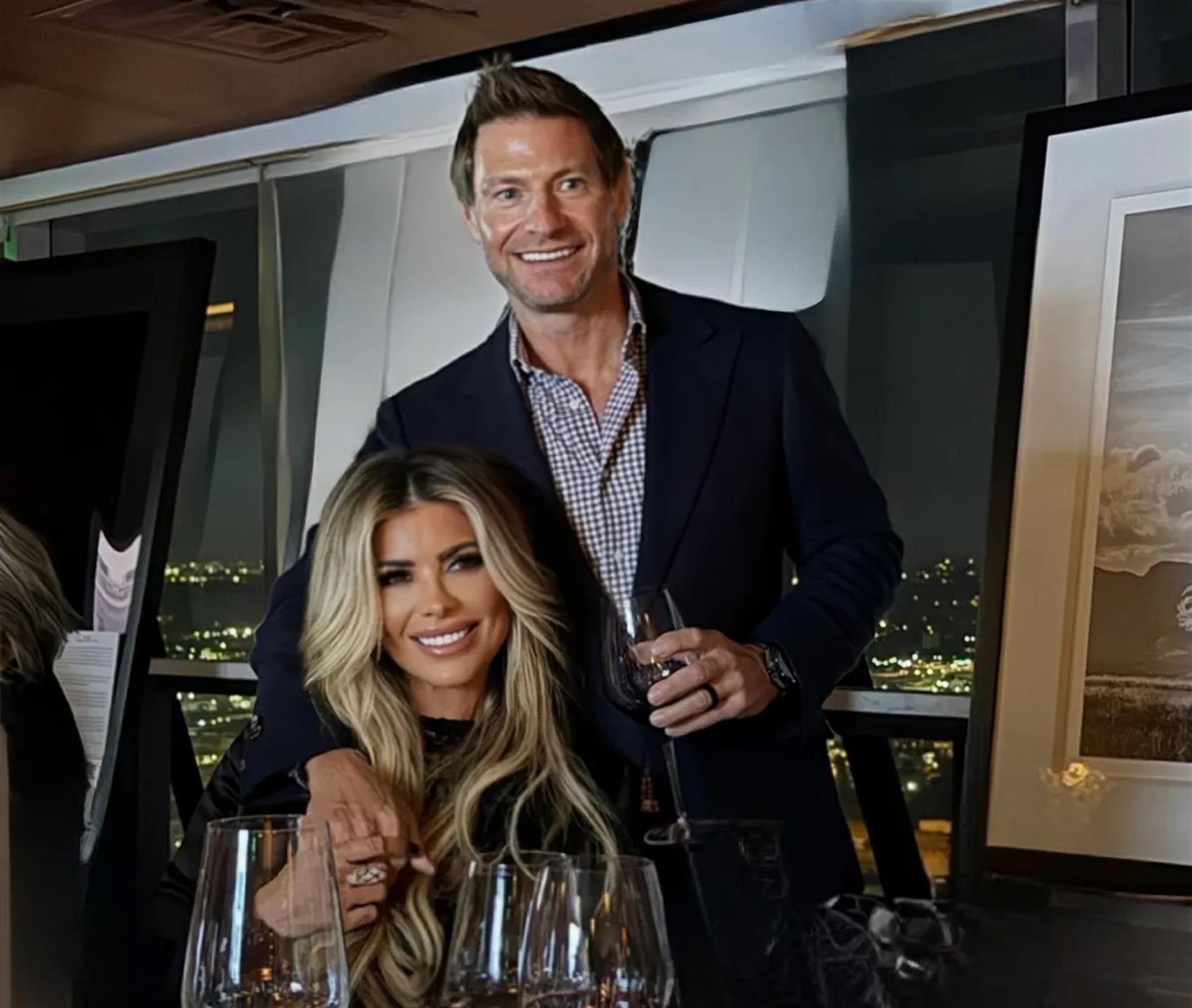 16982 Menagerie Photo1 Copy H