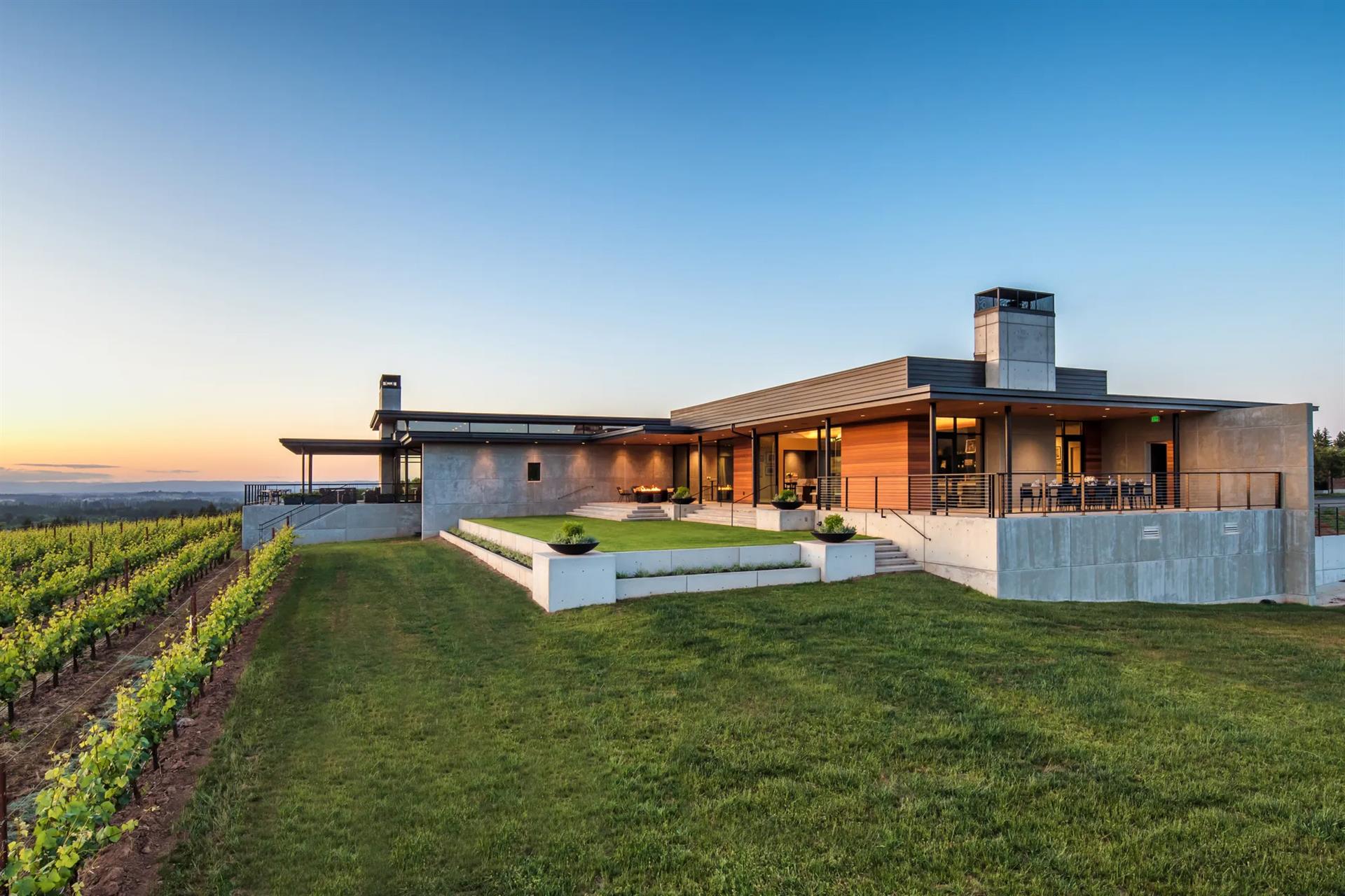 Ponzi_Exterior_Side_View copy Ponzi_Exterior_Side_View copy