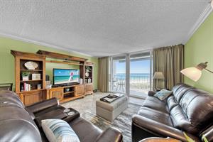 129737 2 Bedroom Condo Rentals S