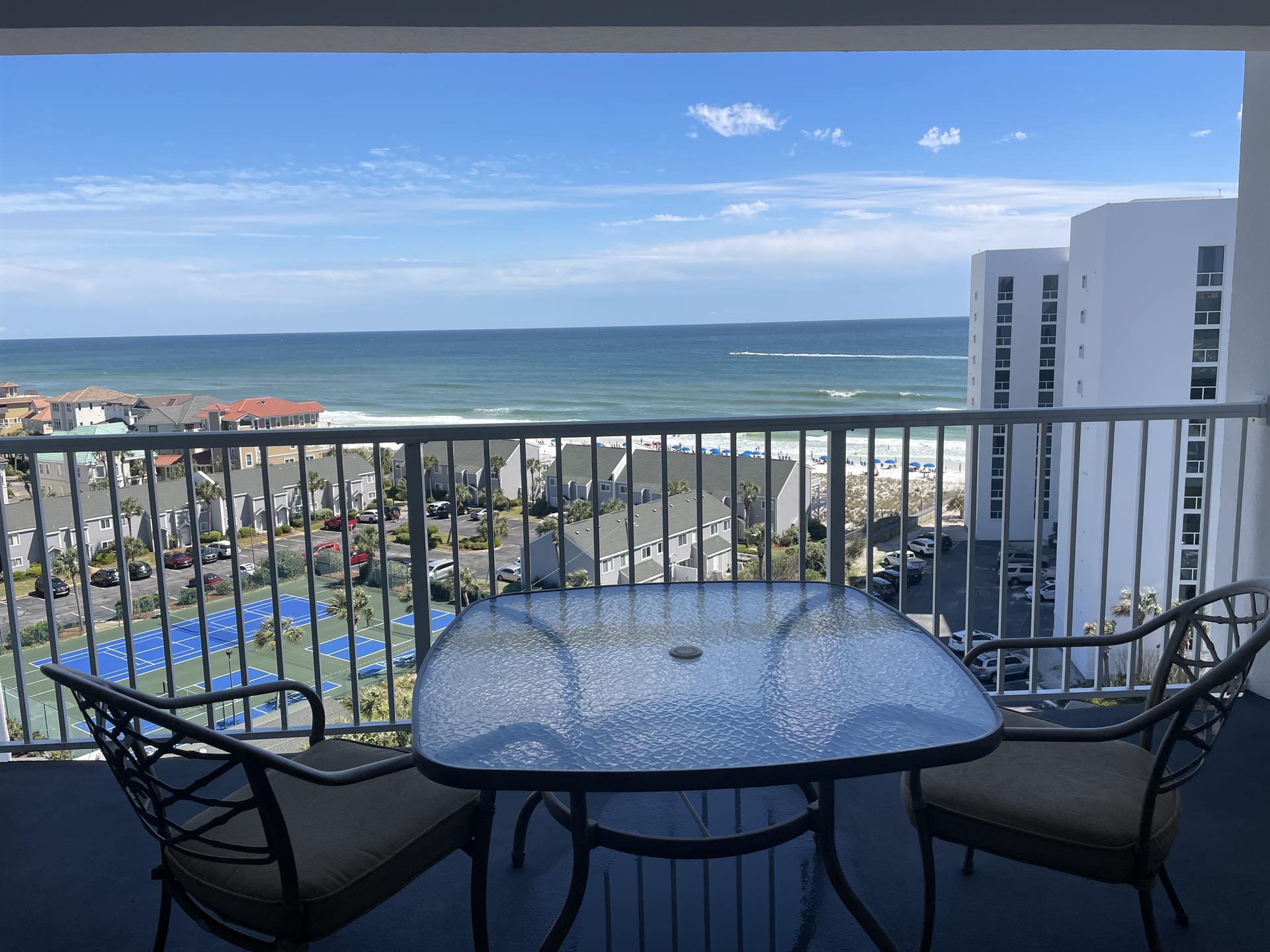 Open Balcony 3112