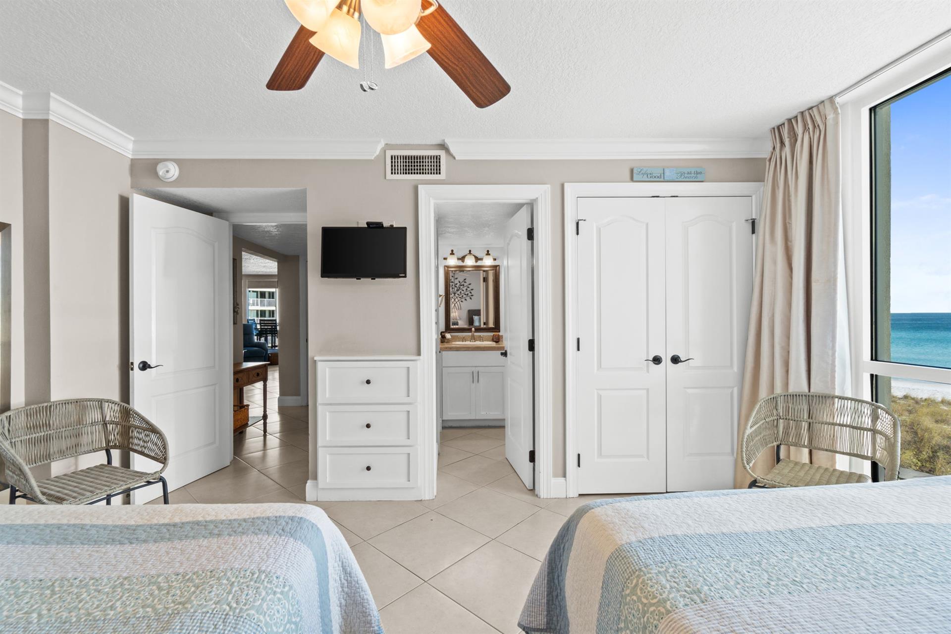 Guest Bedroom with access to bath.