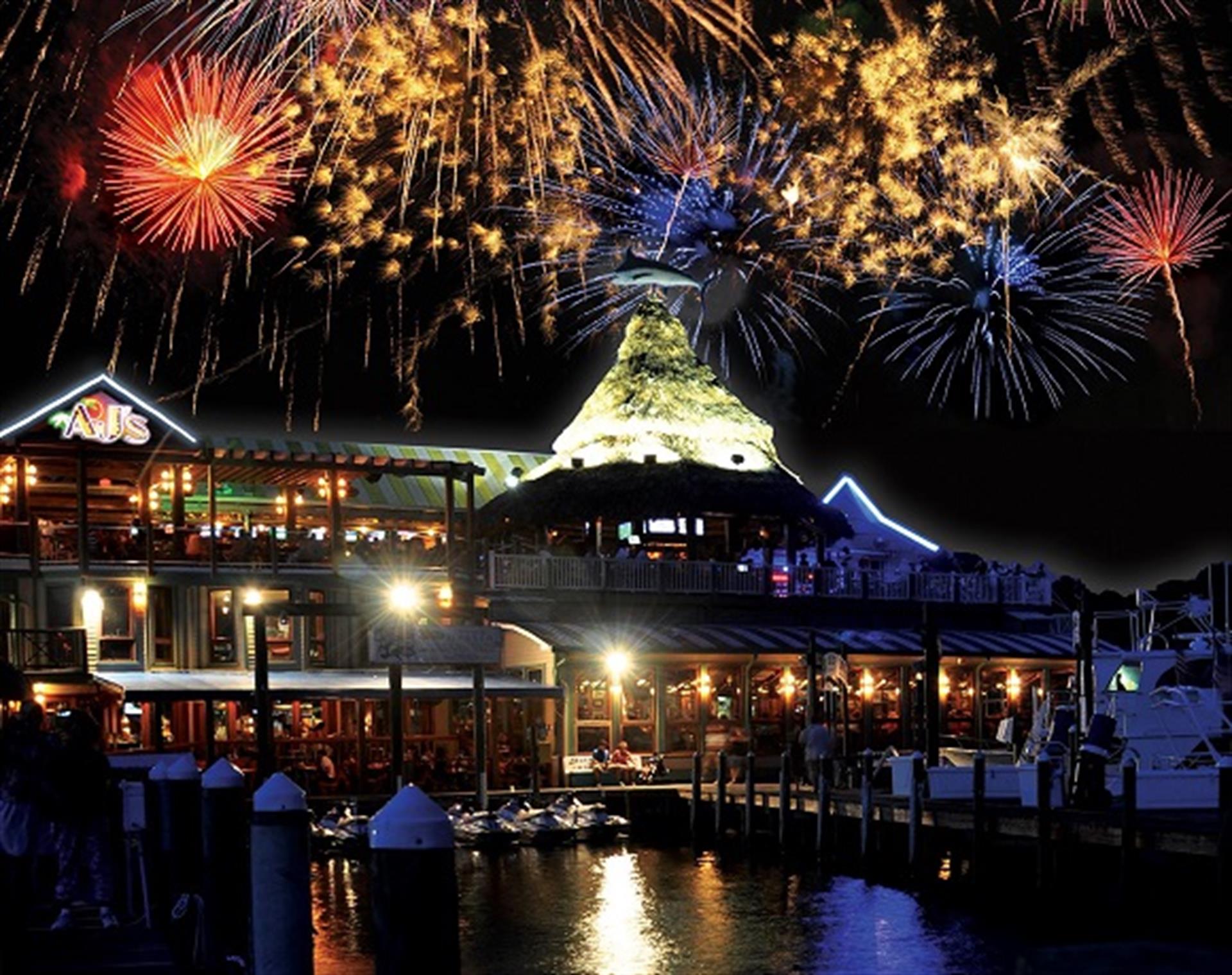 New Years Fireworks on Destin Harbor