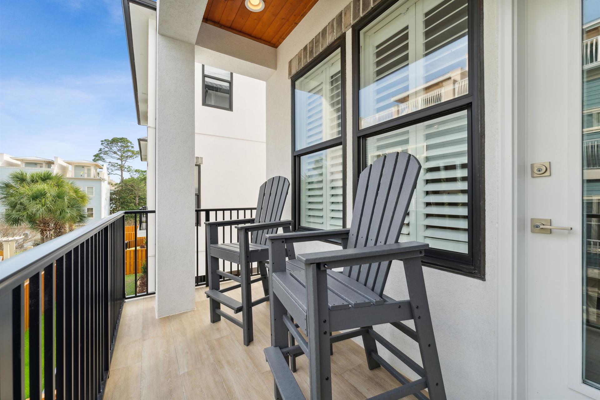 Second Floor Balcony, access from living room or king bedroom