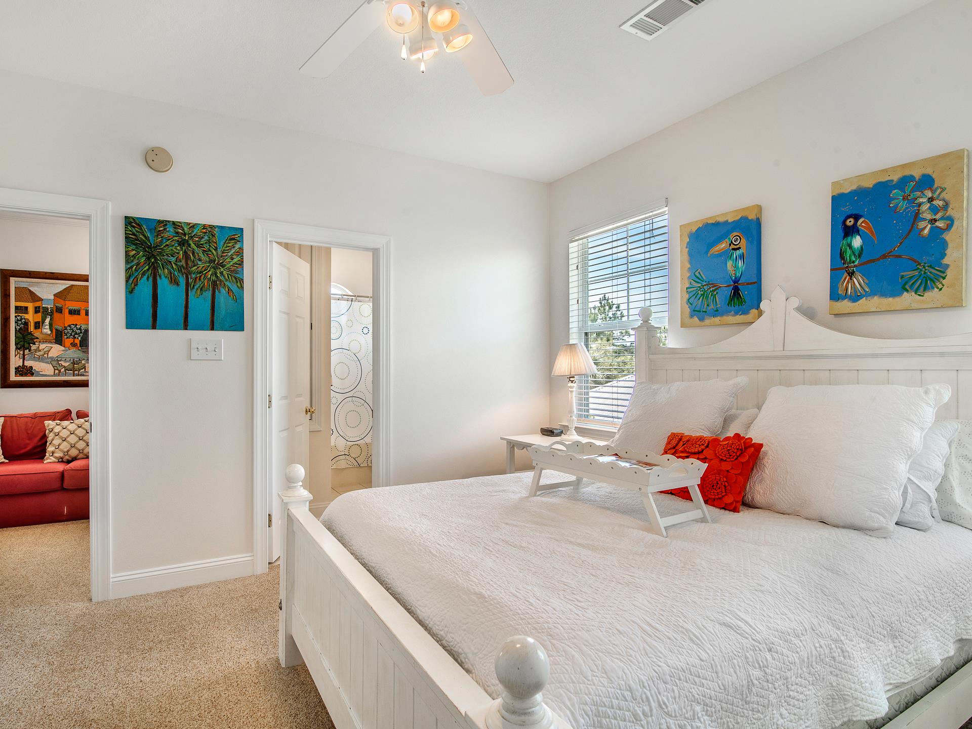 2nd Floor Queen Bedroom