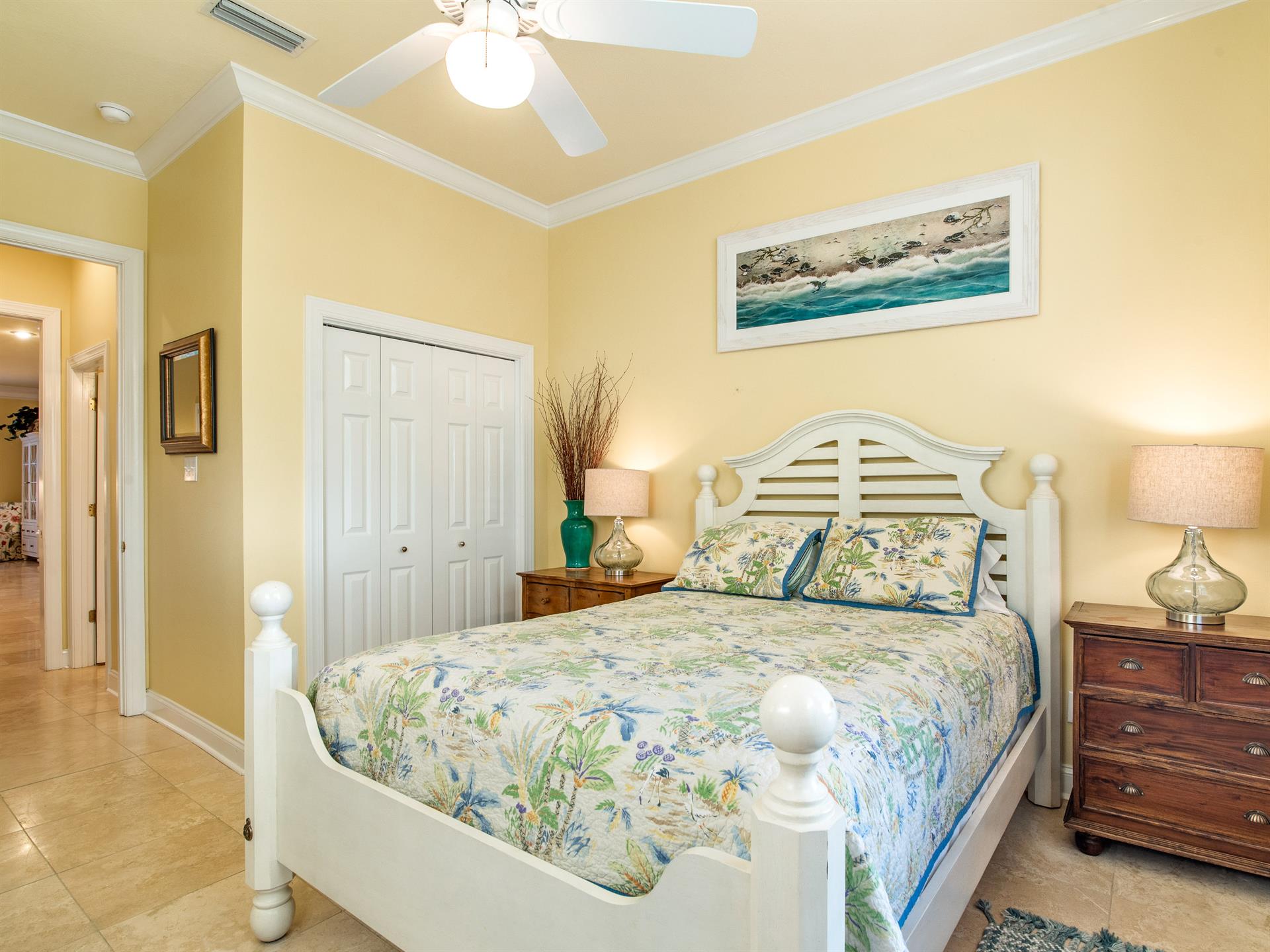 1st Floor Guest Bedroom