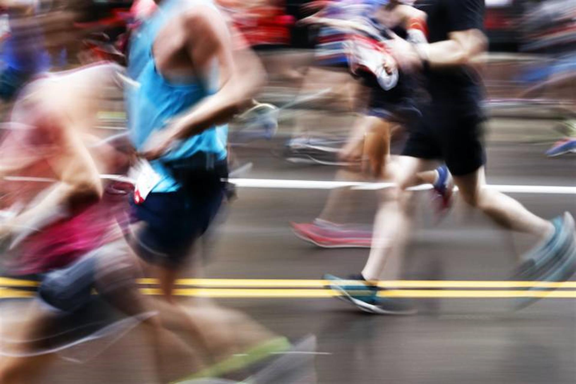 people running a race people running a race