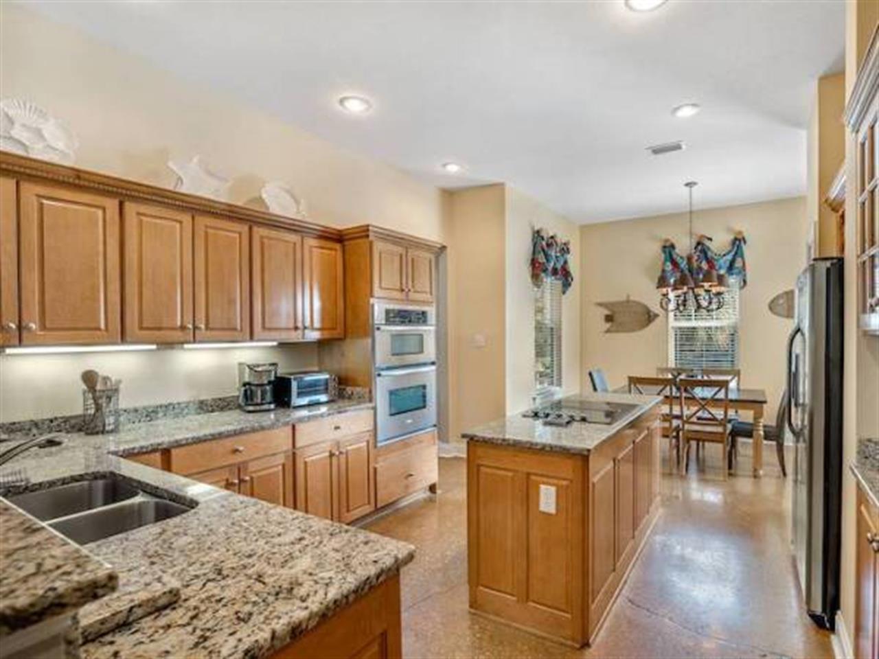 13966 Martiniquegulfshoresrentalhomekitchen B