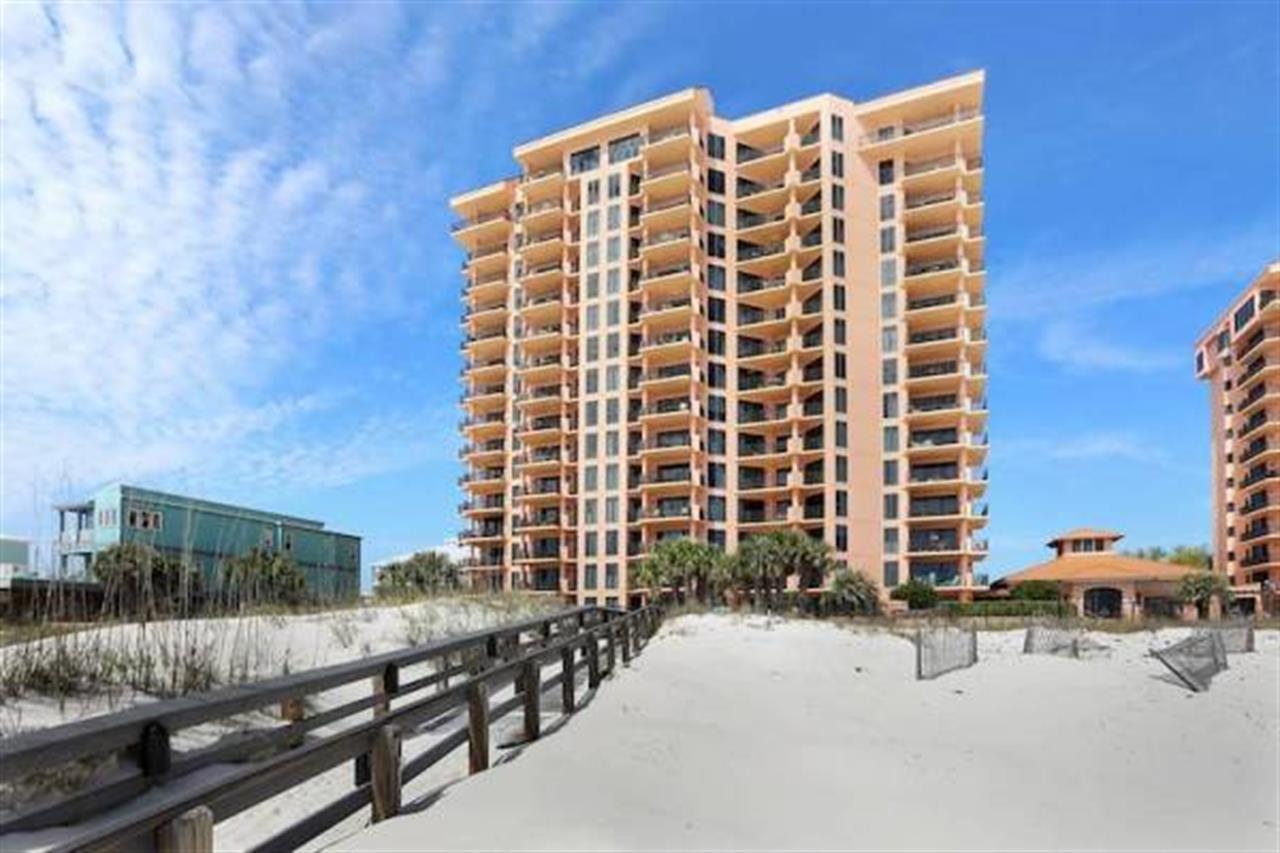 13978 Seachaseresortviewfrombeach B