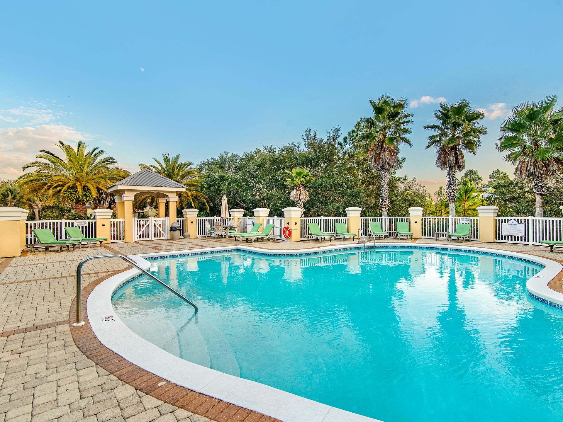 Midpoint Clubhouse Pool