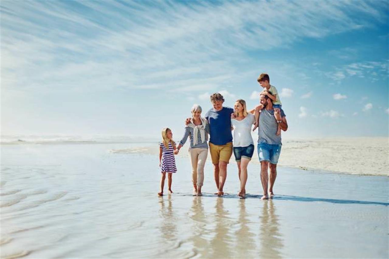 2191 Extendedfamilyonbeach B