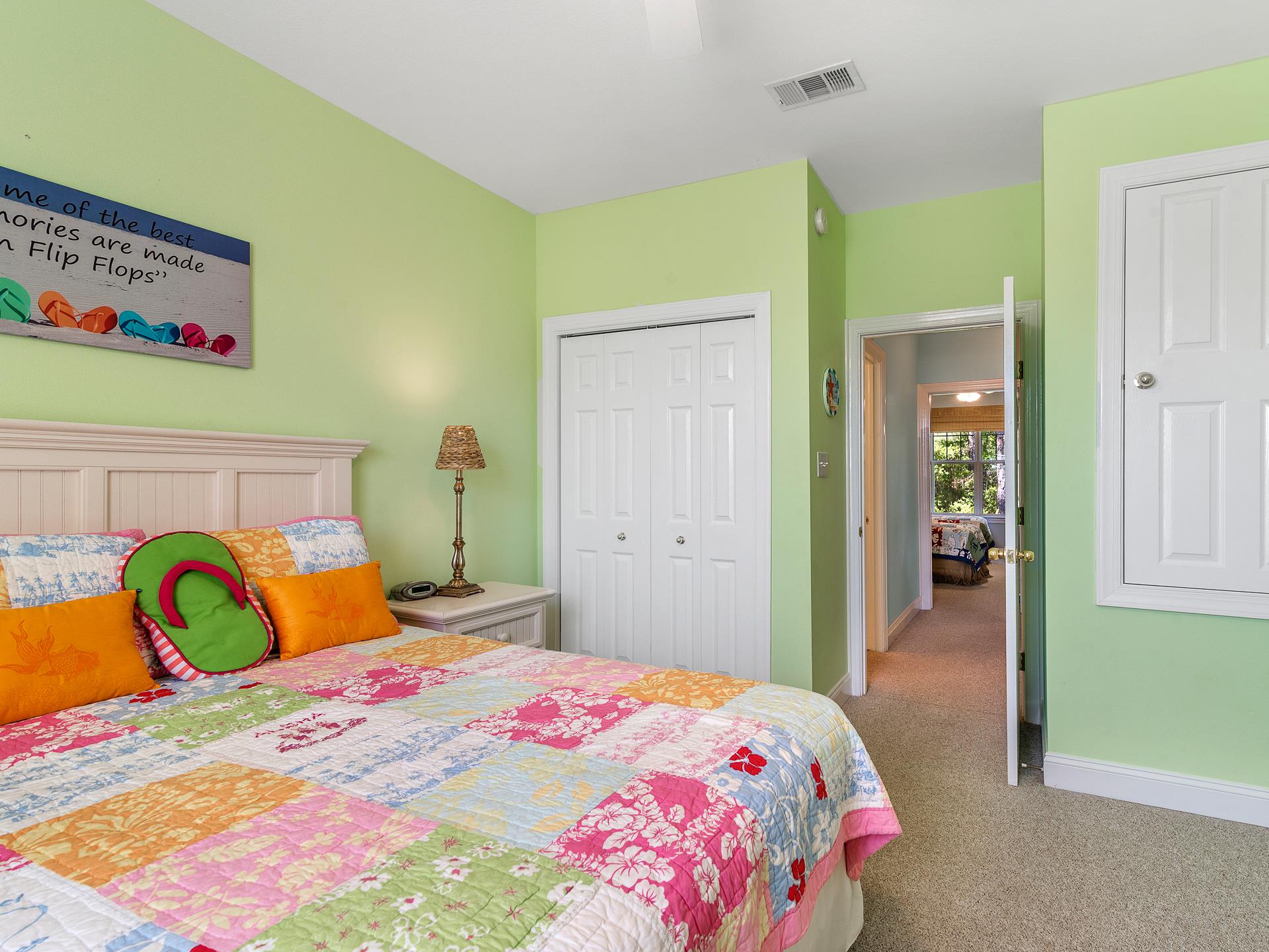 2nd Floor Queen Bedroom