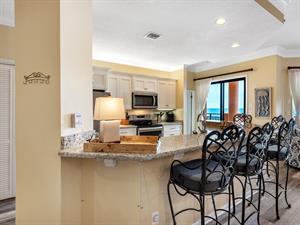 Breakfast BarKitchen