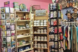 7246 Marketplacegifts700x468 S