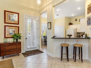 Entry and Breakfast Bar