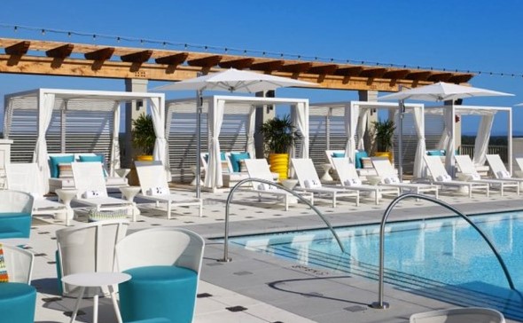 The rooftop swimming pool and seating at Hotel Effie in Destin, Florida.