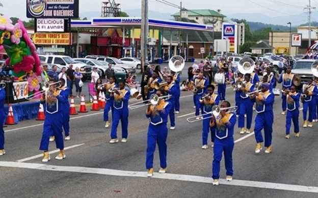 Marching band in Gatlinburg