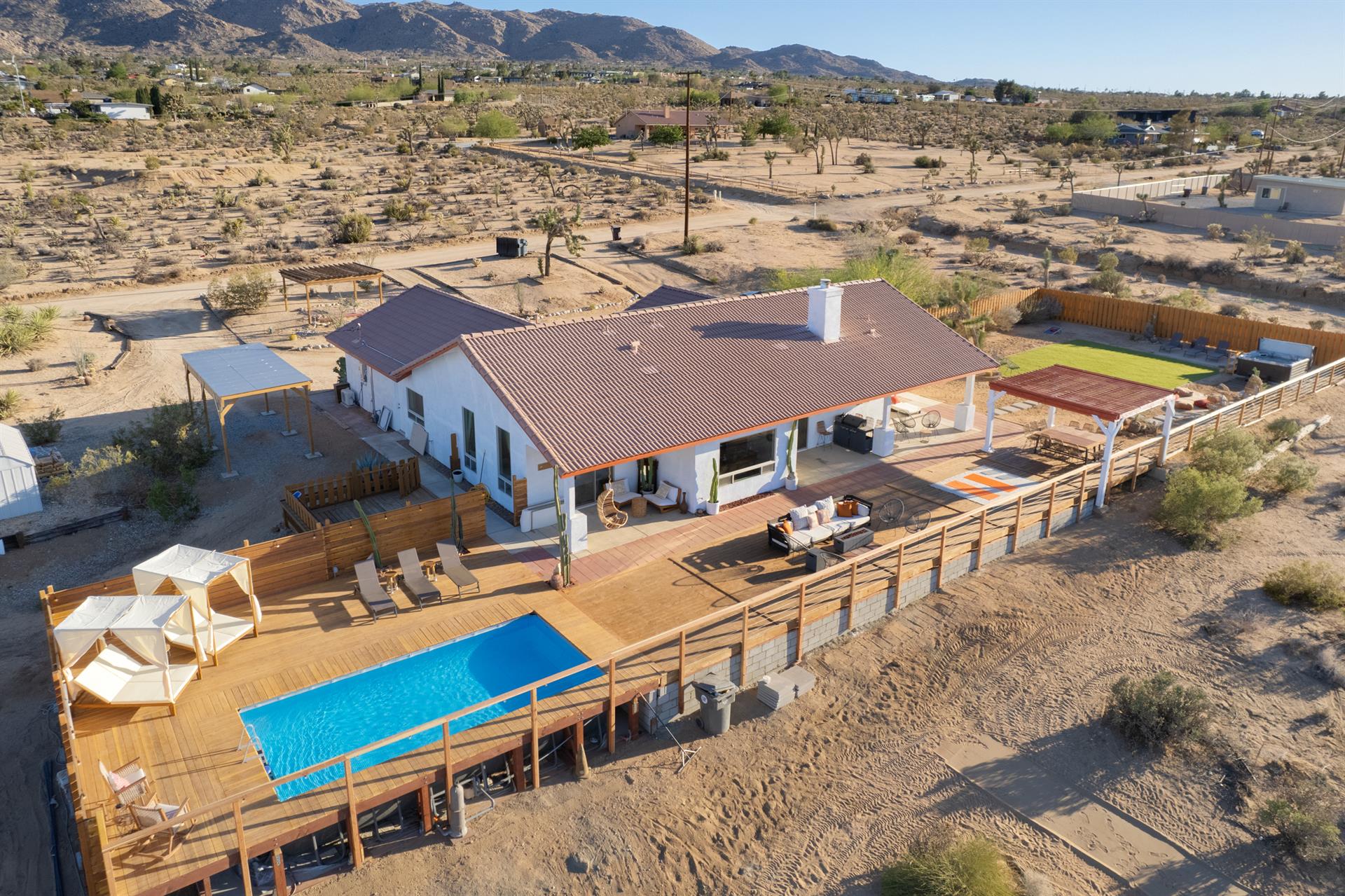 Cabana shade sails may not be available during your stay. They get removed during high winds.