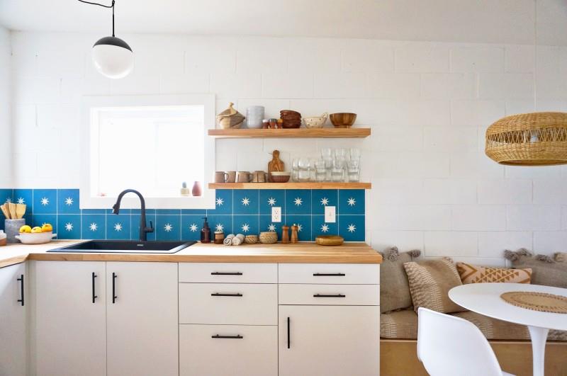 2526 Thatdeserthousekitchen_171 M