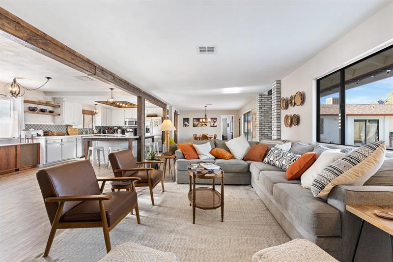 2630 Austynmorenolow16 M