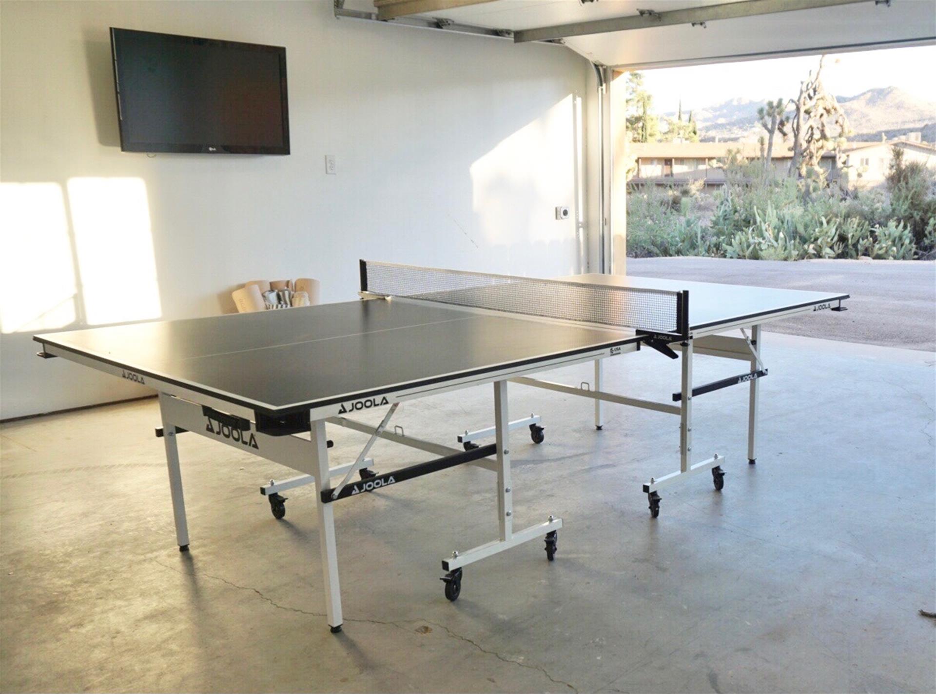 Play a round of ping pong or watch your favorite team amidst a view of Joshua Trees