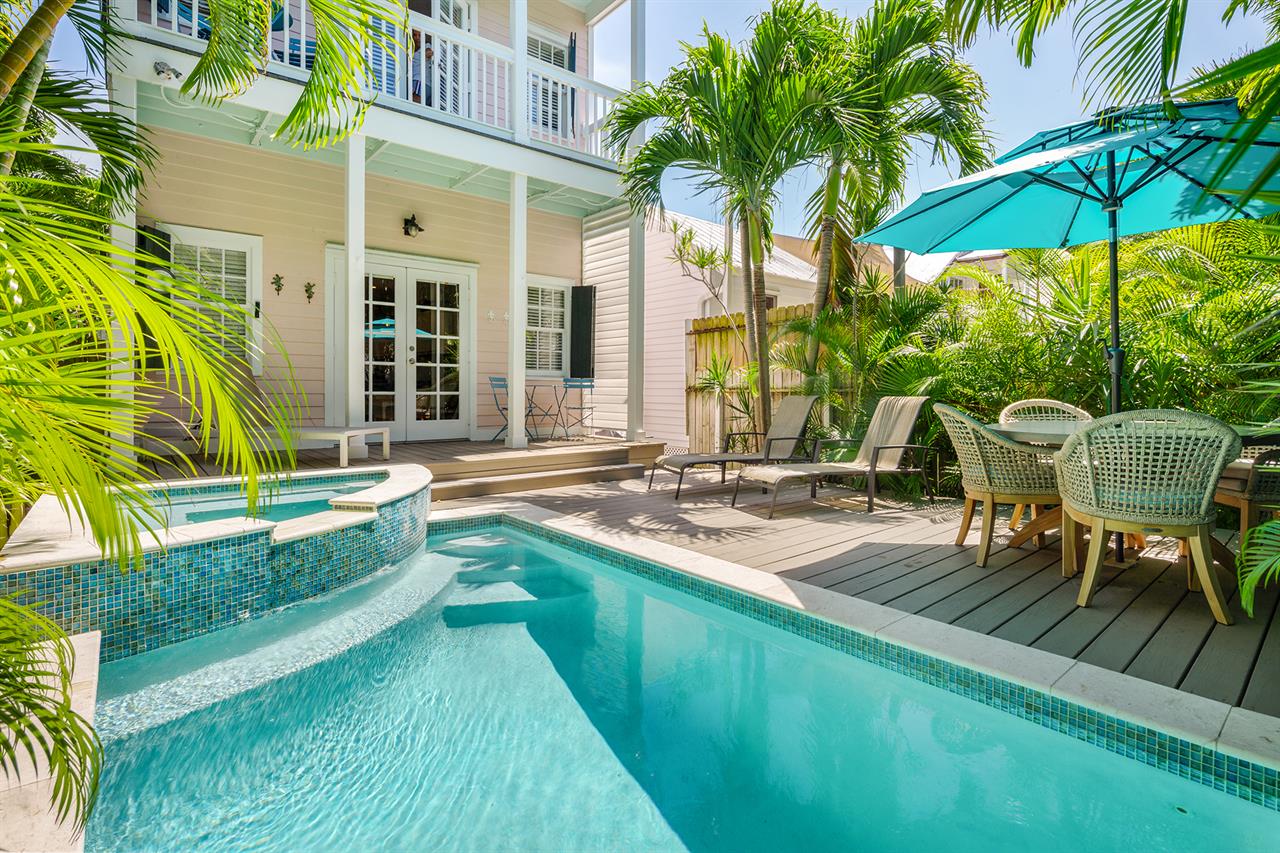 Key West living in this great outdoor space