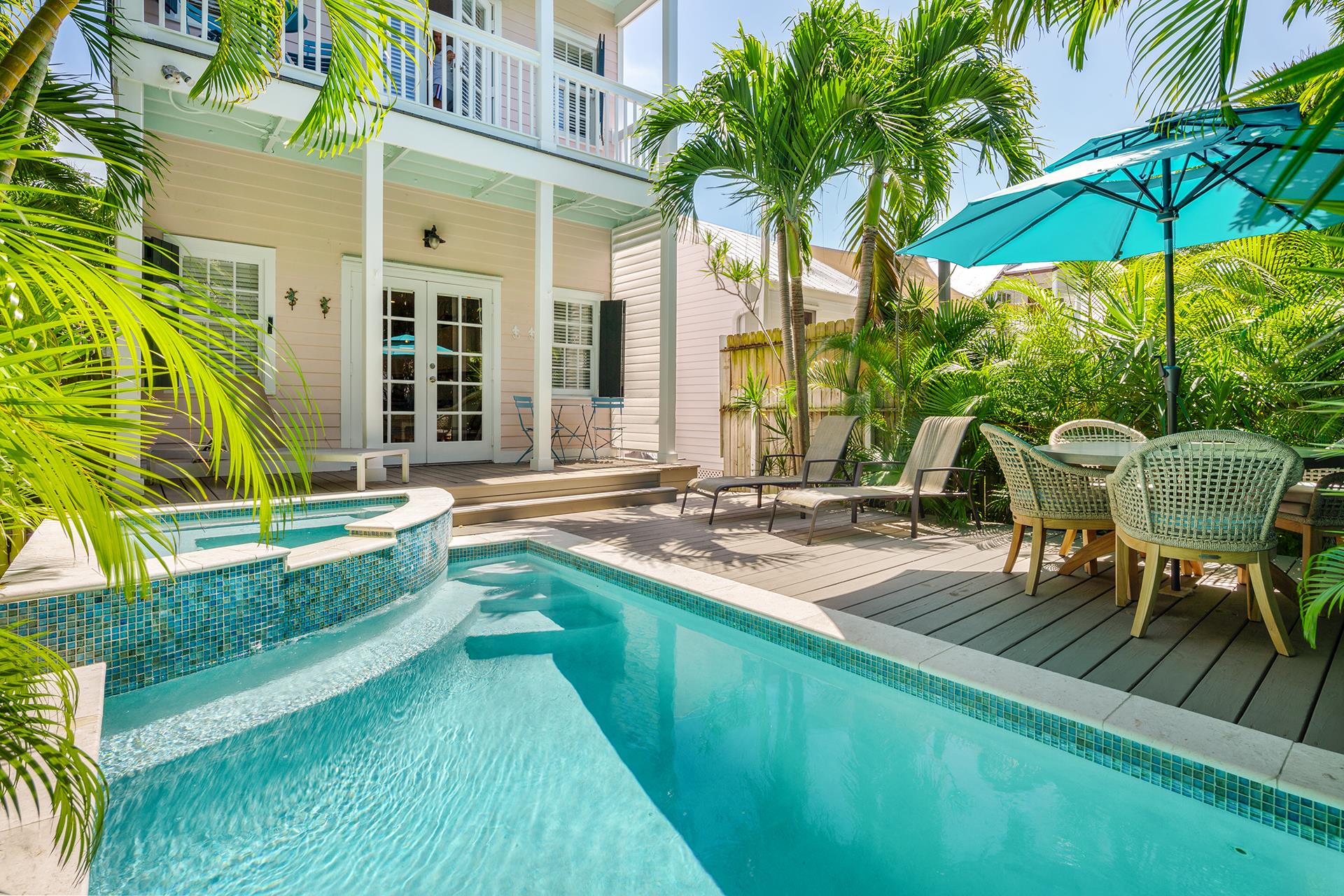 Key West living in this great outdoor space