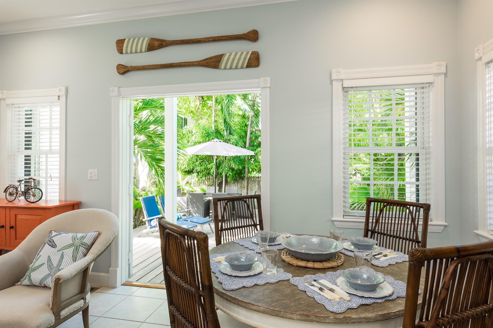 Such a great space for entertaining