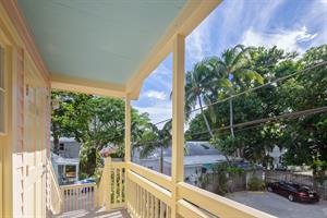 Porch and entrance to  Poinciana Treetop.