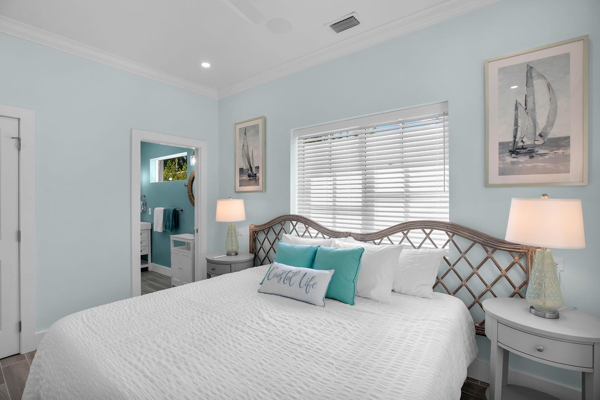 Guest bedroom has ensuite bath