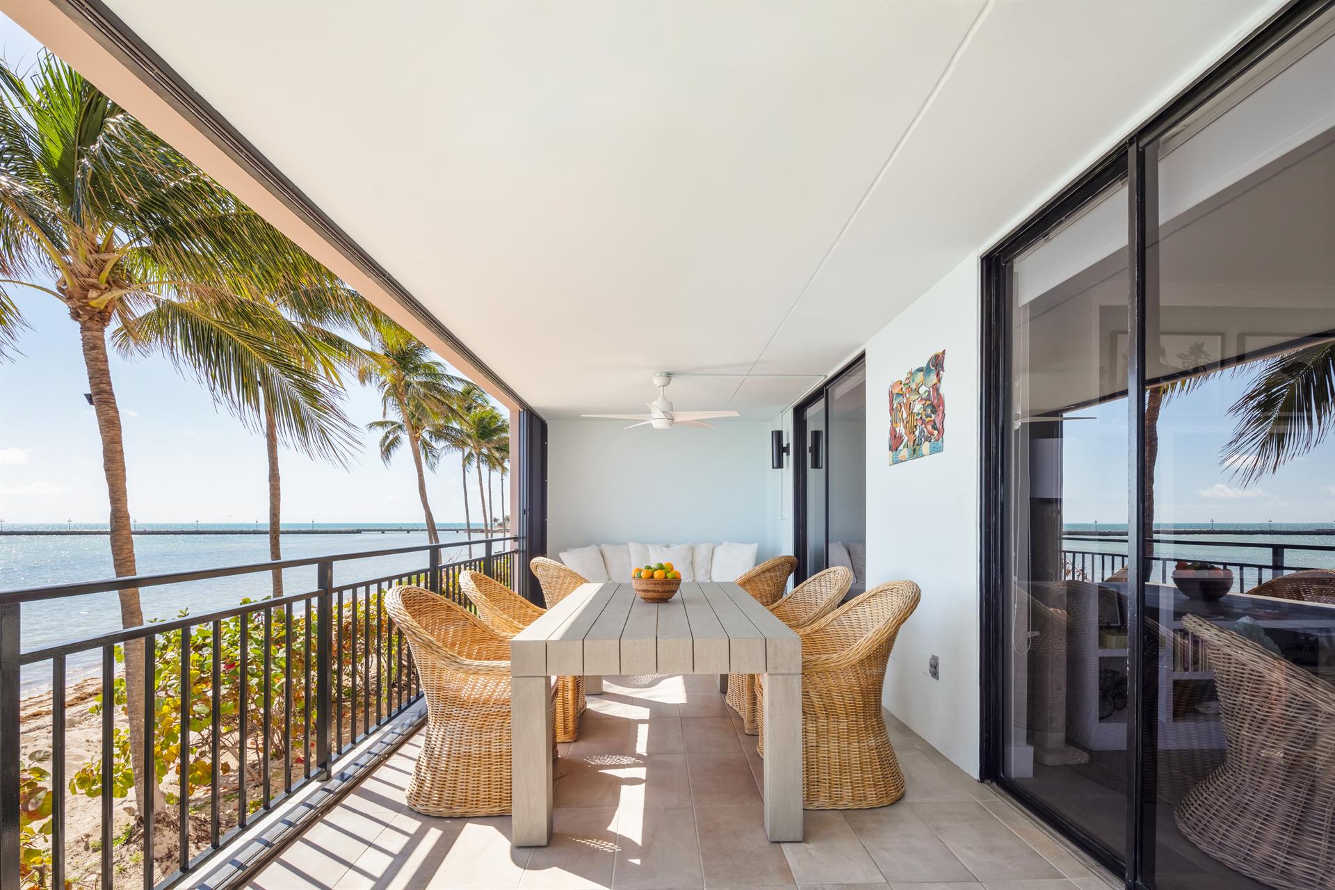 Listen to the rustling palms while awaiting dinner