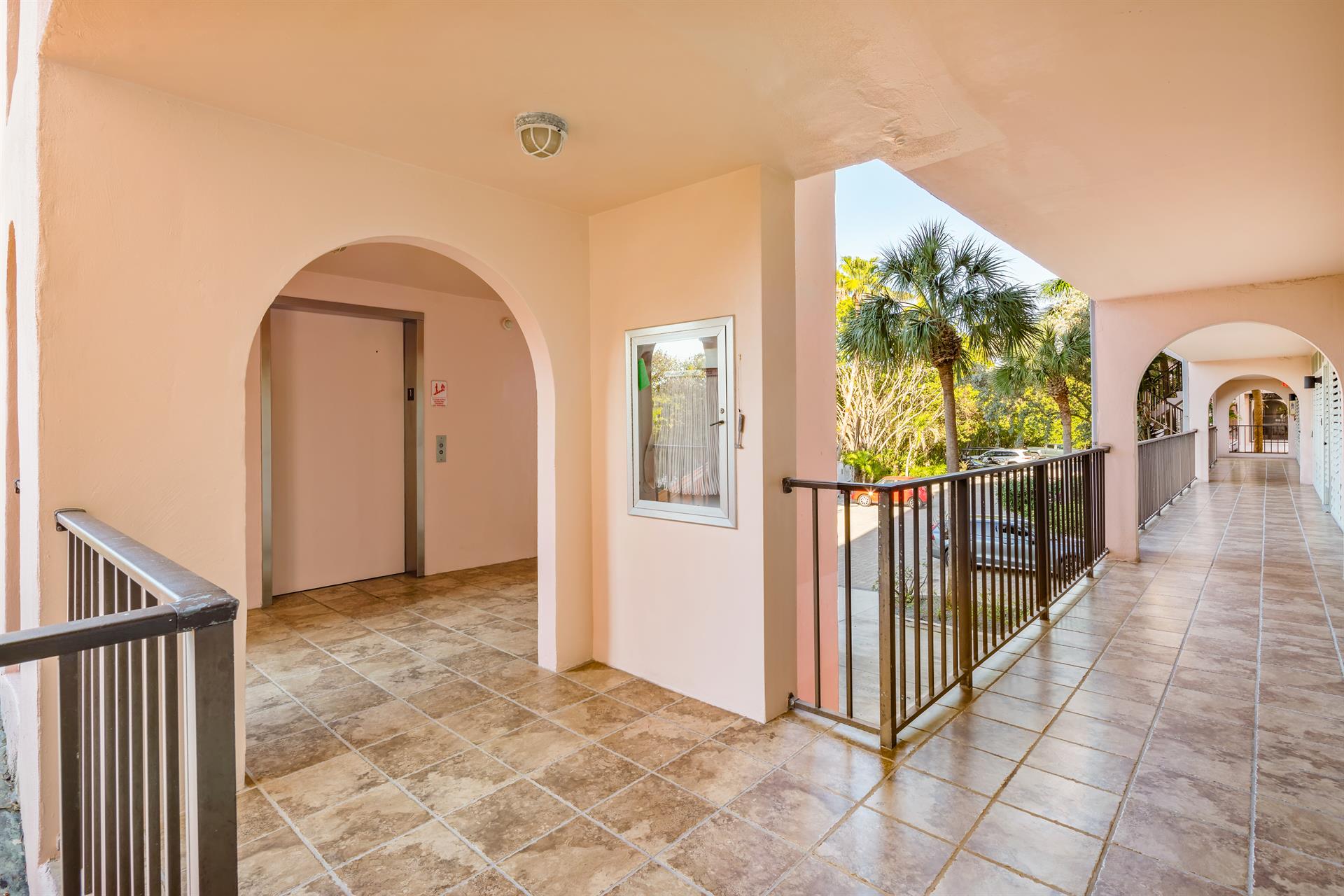 Conveniently located elevator