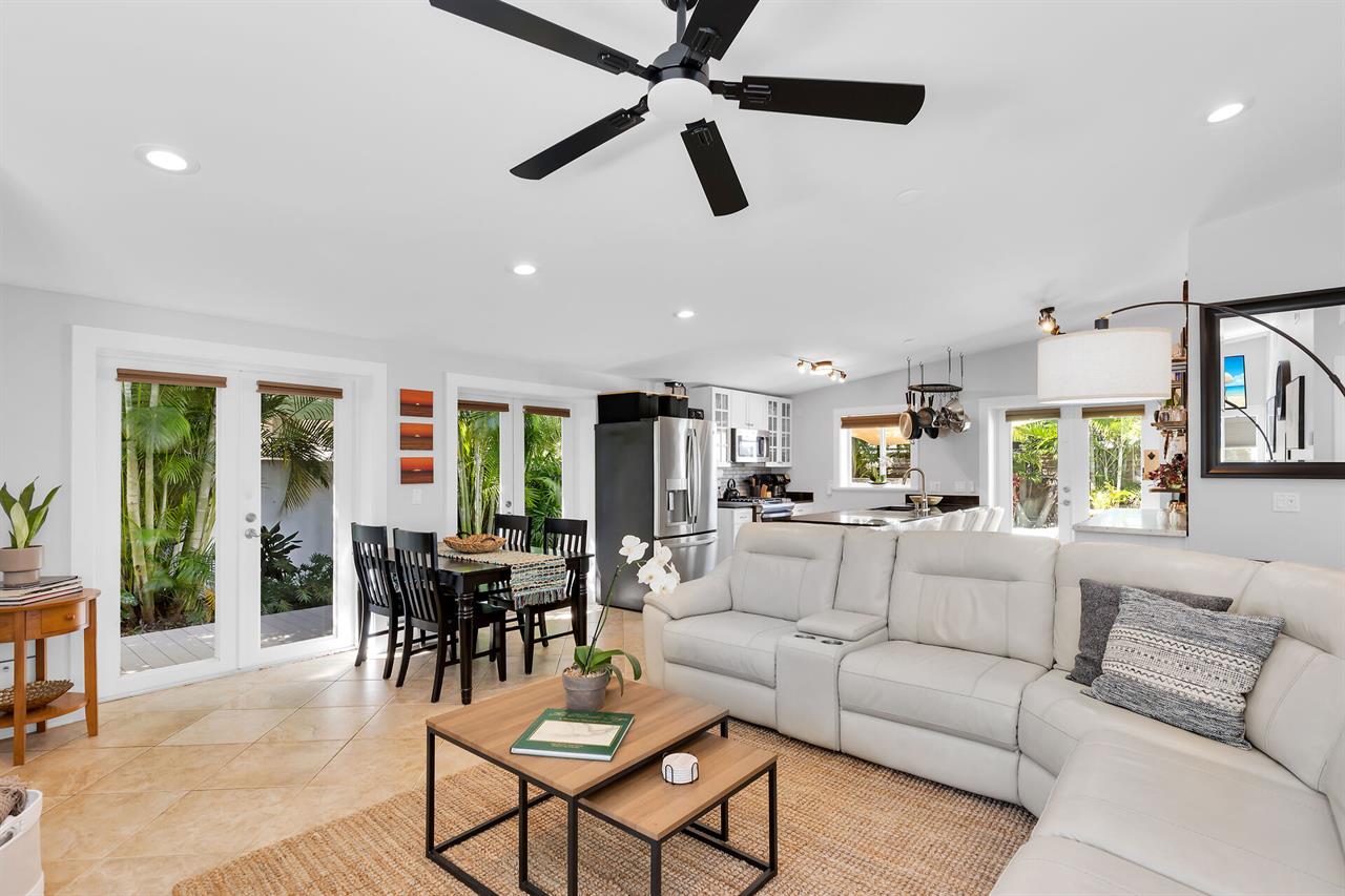 Great open concept for easy entertaining.