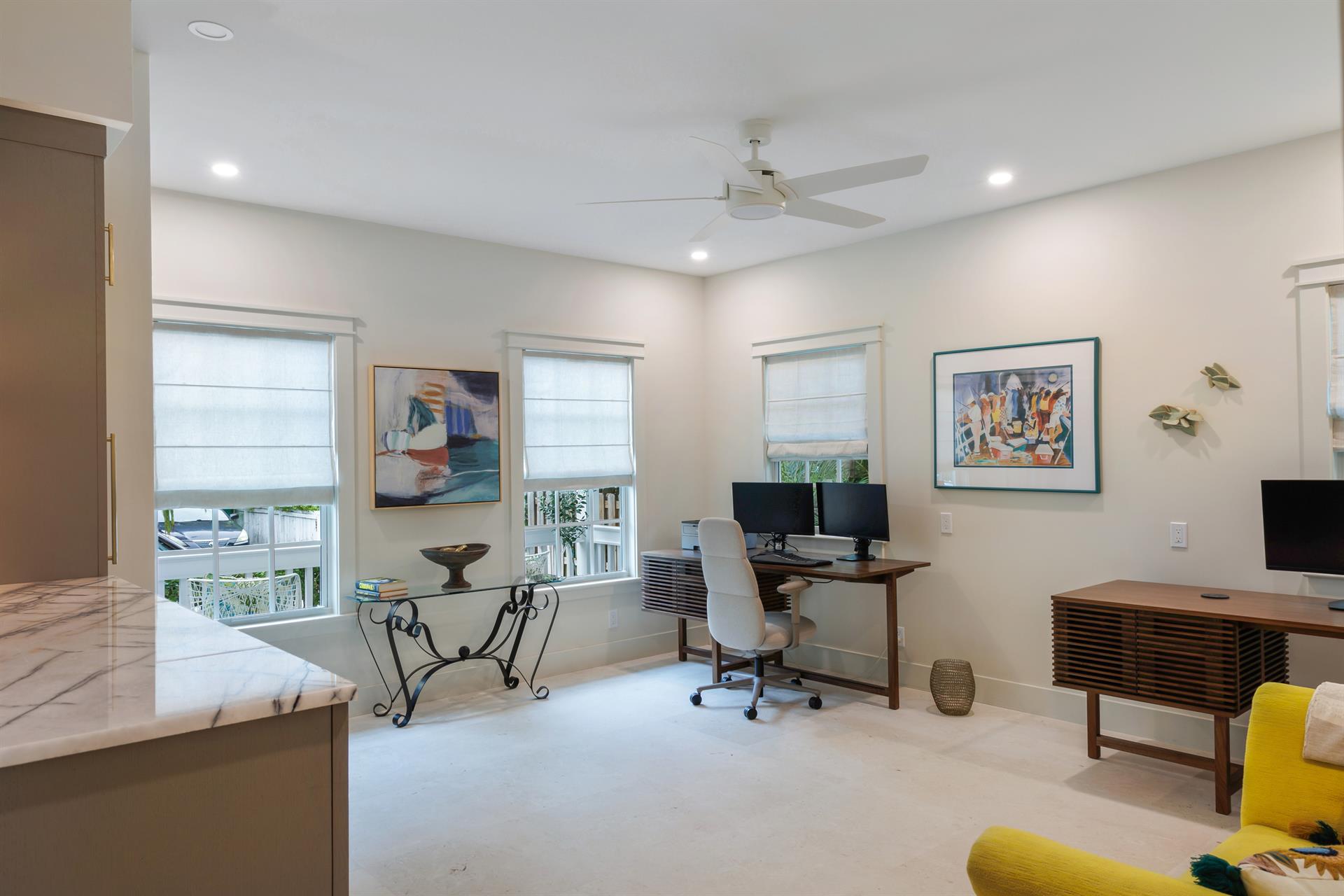 Gorgeous office space with 2 desks for work or school