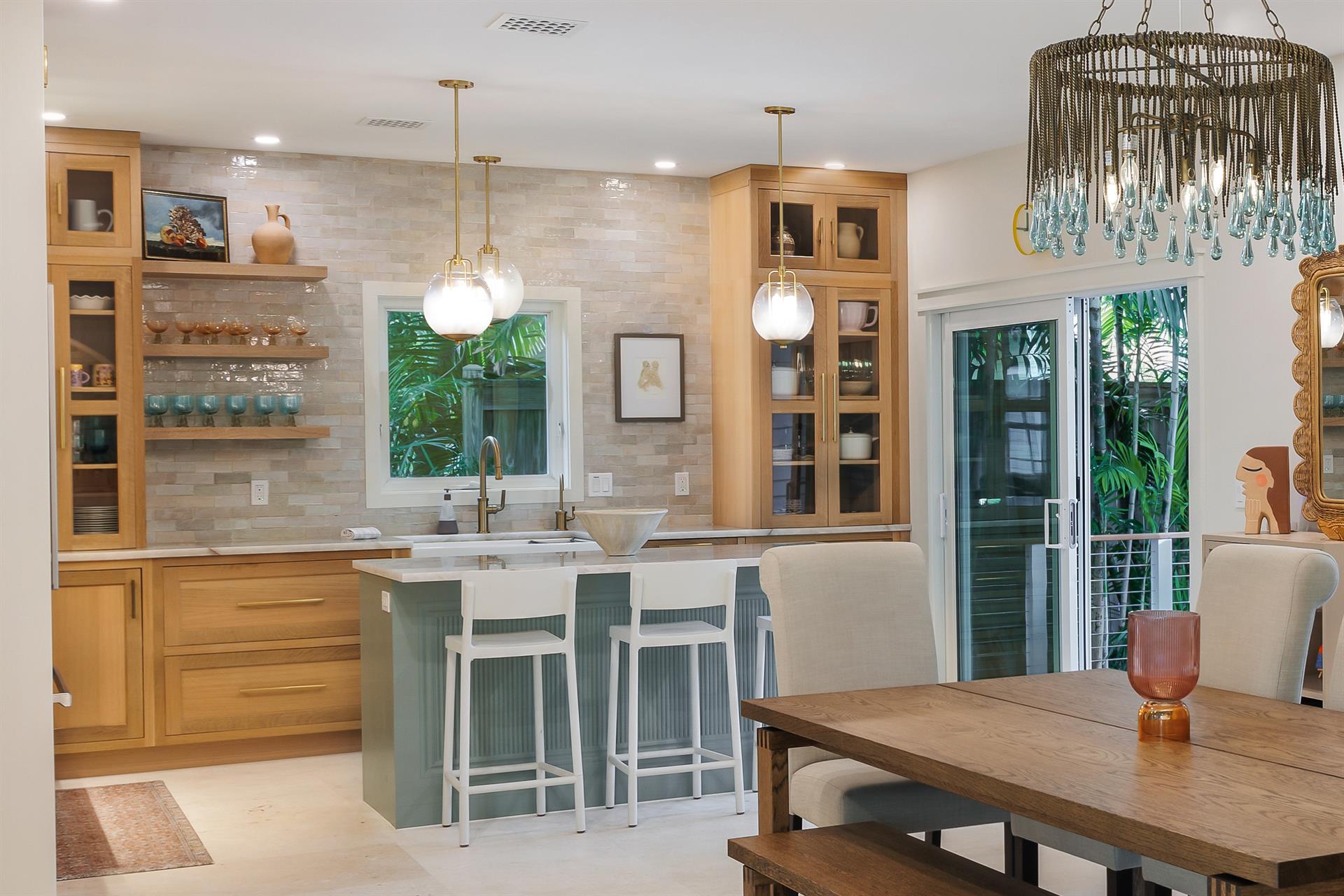 Great open concept for easy entertaining.