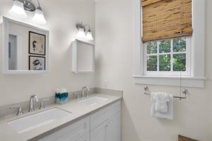 Primary has double sinks for your convenience