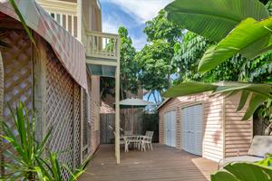 Shared garden and grilling space for Treetop and Garden.